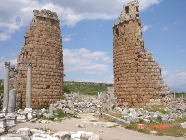 Perge ruinse ai aksu antalya