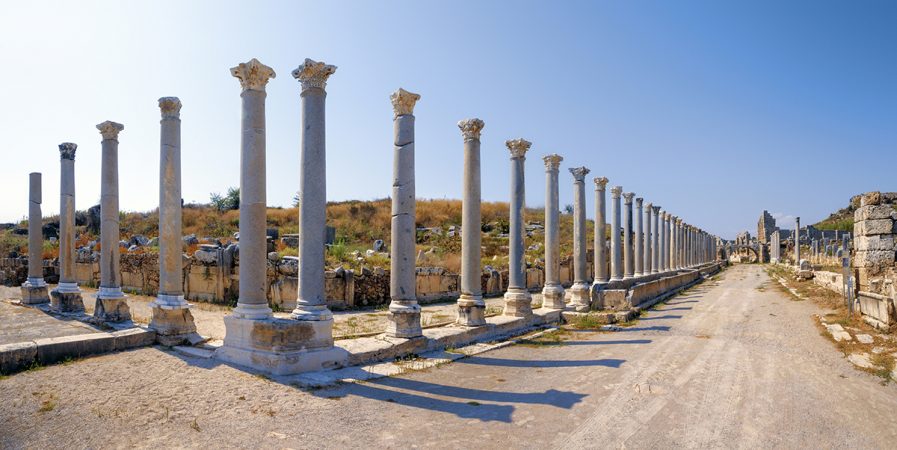 Perge Agora street